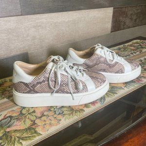 Jennifer Lopez Women's Angelique Shoes  Size 7.5 Snakeskin Platform Sneaker